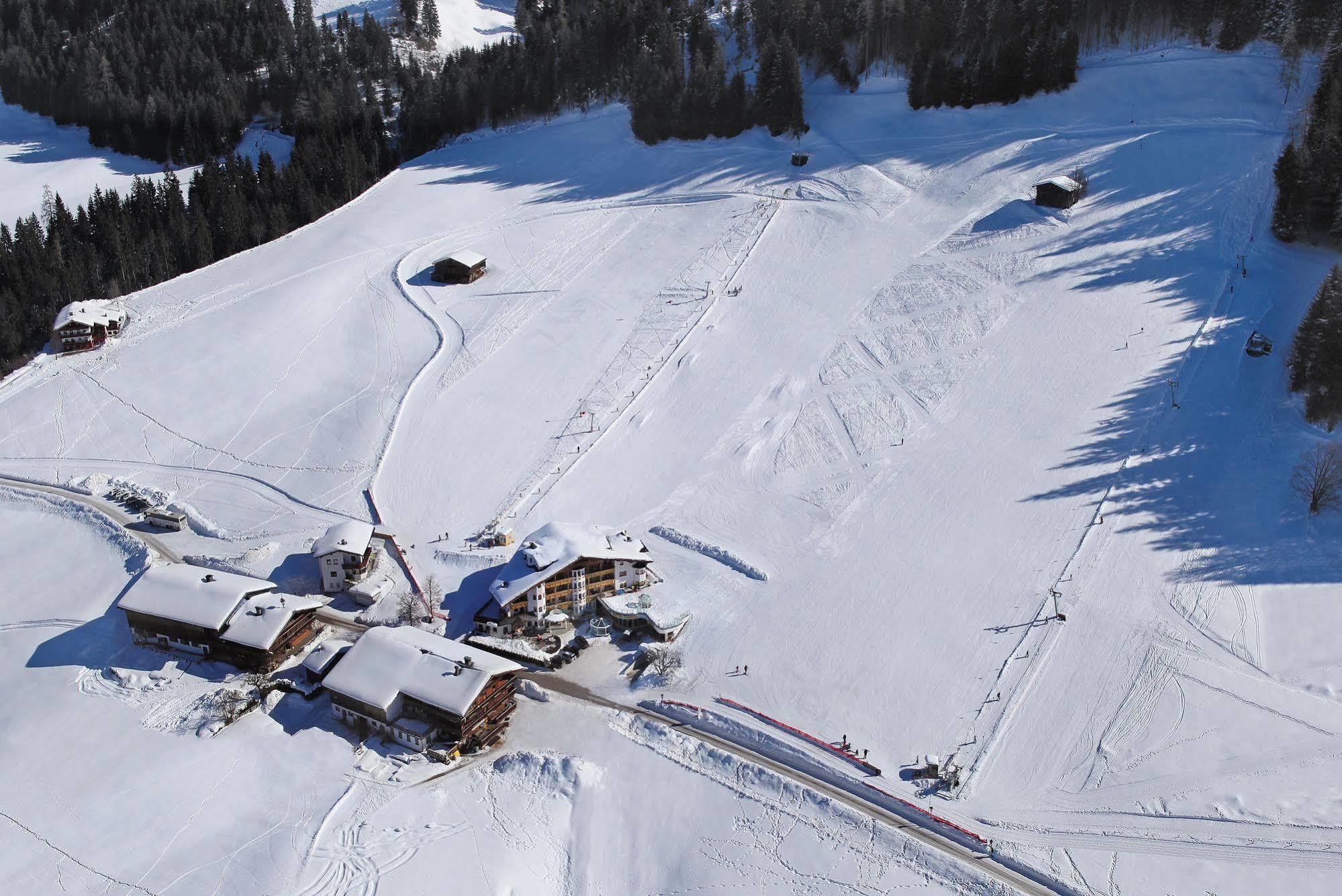 Apparthotel Talhof, Restaurant, Pool Und Spa Oberau Exterior foto